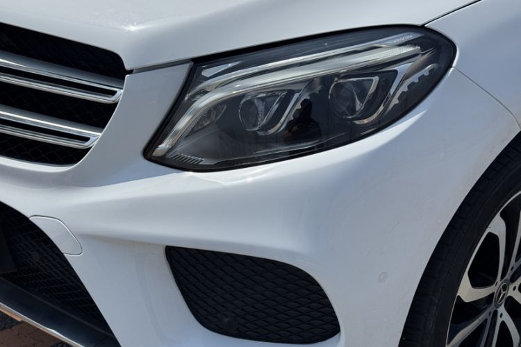 Used Mercedes-Benz GLE 2016 GLE 320 4MATIC Luxury Model Exterior 2