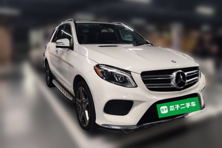 Used Mercedes-Benz GLE  Front Right 45 Deg
