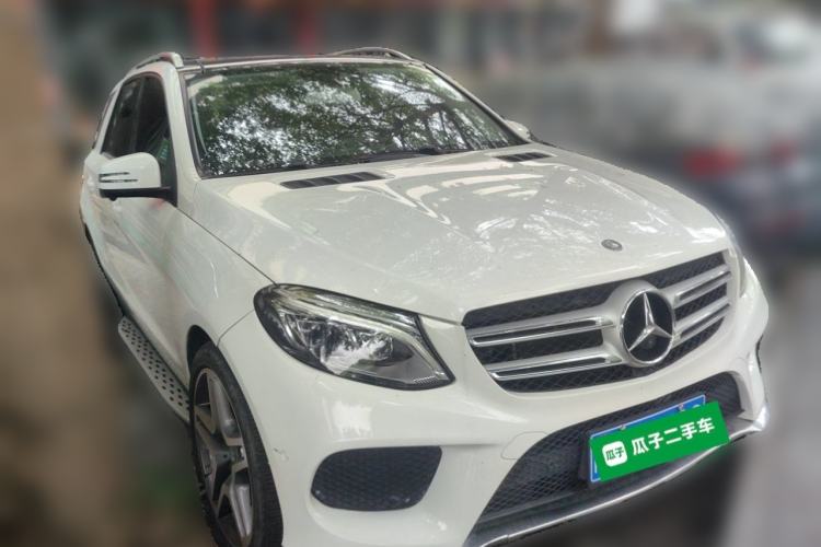Used Mercedes-Benz GLE 2016 GLE 320 4MATIC Dynamic Edition Front Right 45 Deg