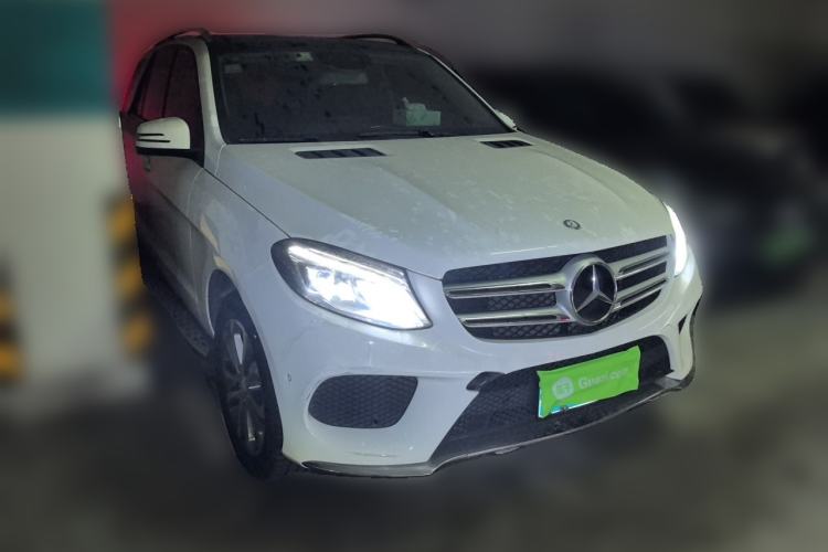 Used Mercedes-Benz GLE 2016 GLE 320 4MATIC Dynamic Edition Front Right 45 Deg
