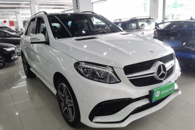 Used Mercedes-Benz GLE 2016 GLE 400 4MATIC Front Right 45 Deg