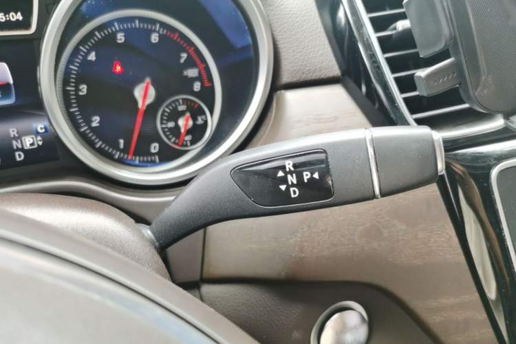 Used Mercedes-Benz GLE 2016 GLE 320 4MATIC Luxury Model Gear Lever