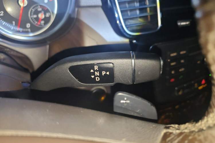 Used Mercedes-Benz GLE 2016 GLE 400 4MATIC Gear Lever