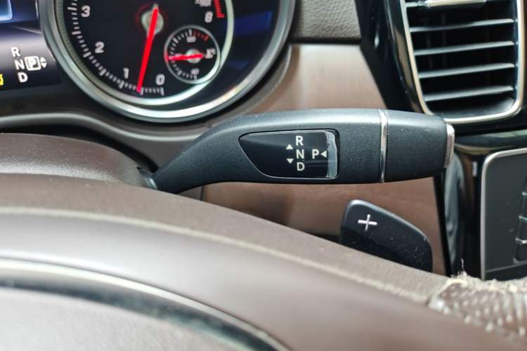 Used Mercedes-Benz GLE 2016 GLE 320 4MATIC Dynamic Edition Gear Lever
