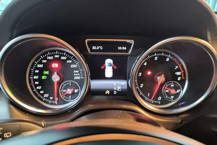 Used Mercedes-Benz GLE  Instrument Cluster