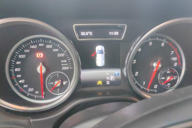 Used Mercedes-Benz GLE 2016 GLE 320 4MATIC Dynamic Edition Instrument Cluster