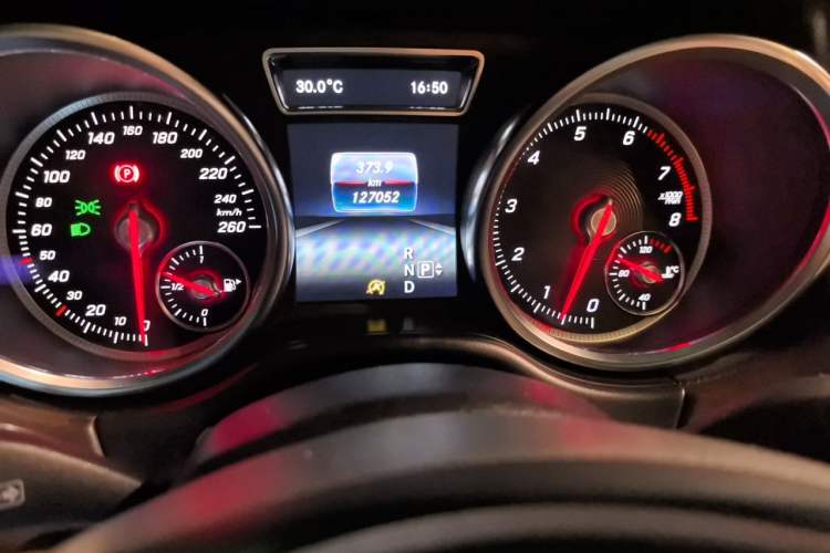 Used Mercedes-Benz GLE 2016 GLE 320 4MATIC Dynamic Edition Instrument Cluster