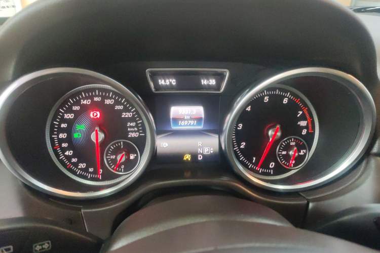 Used Mercedes-Benz GLE 2016 GLE 320 4MATIC Dynamic Edition Instrument Cluster