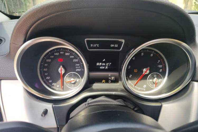 Used Mercedes-Benz GLE 2016 GLE 320 4MATIC Luxury Model Instrument Cluster