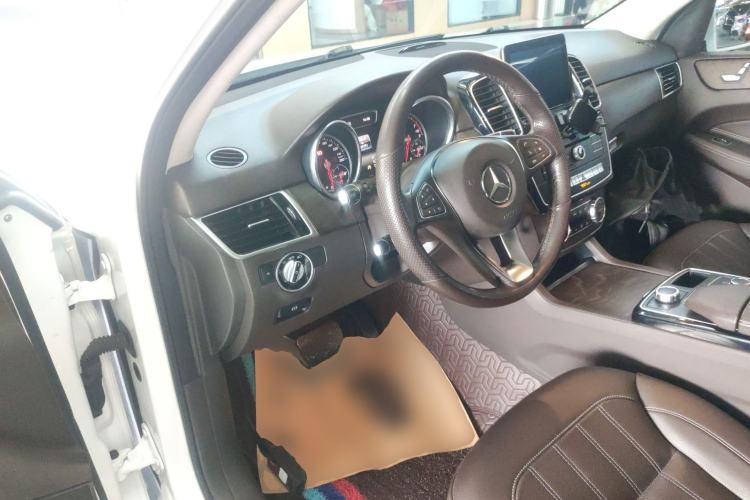 Used Mercedes-Benz GLE 2016 GLE 320 4MATIC Dynamic Edition Interior 3