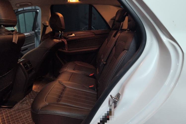 Used Mercedes-Benz GLE  Left Rear Seat