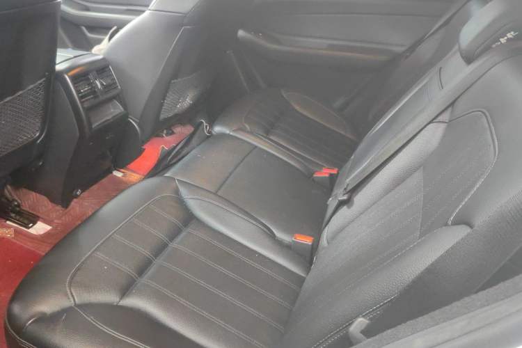 Used Mercedes-Benz GLE 2016 GLE 320 4MATIC Dynamic Edition Left Rear Seat