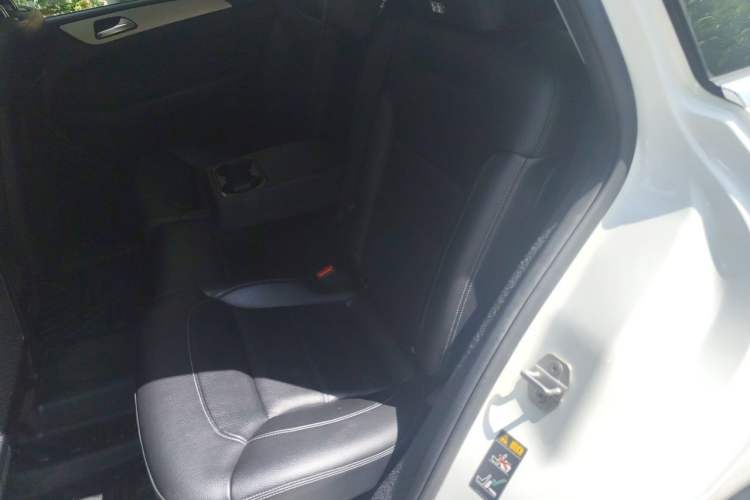 Used Mercedes-Benz GLE 2016 GLE 320 4MATIC Luxury Model Left Rear Seat
