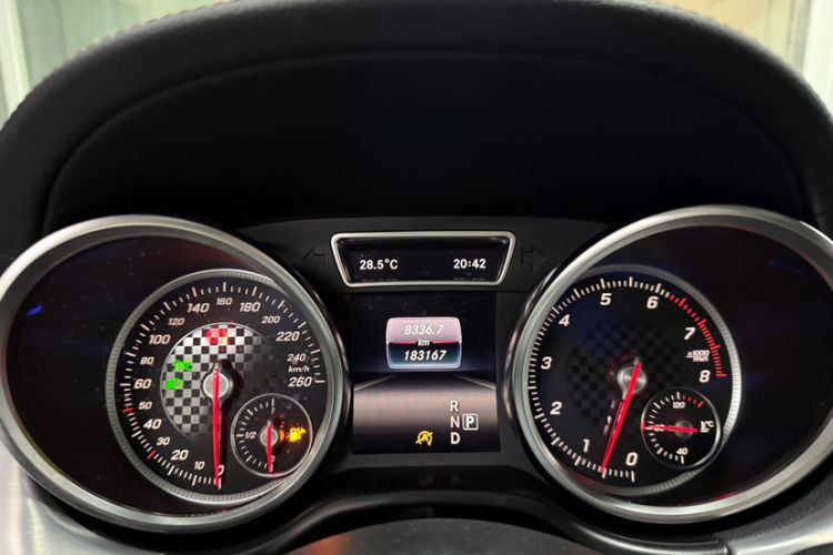 Used Mercedes-Benz GLE 2016 GLE 450 AMG 4MATIC Odometer Close Up