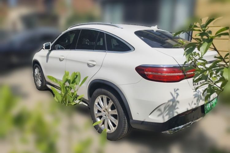 Used Mercedes-Benz GLE 2016 GLE 320 4MATIC Luxury Model Rear Left 45 Deg