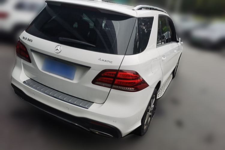 Used Mercedes-Benz GLE 2016 GLE 320 4MATIC Luxury Model Rear Right 45 Deg