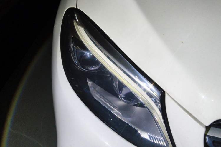 Used Mercedes-Benz GLE 2016 GLE 300 d 4MATIC Right Front Headlight