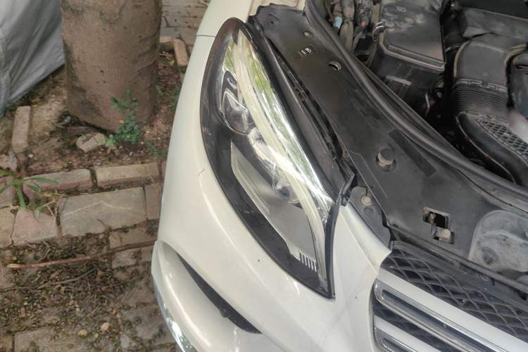 Used Mercedes-Benz GLE 2016 GLE 320 4MATIC Dynamic Edition Right Front Headlight