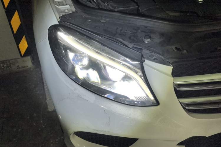 Used Mercedes-Benz GLE 2016 GLE 320 4MATIC Dynamic Edition Right Front Headlight