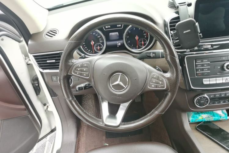 Used Mercedes-Benz GLE 2016 GLE 320 4MATIC Luxury Model Steering Wheel