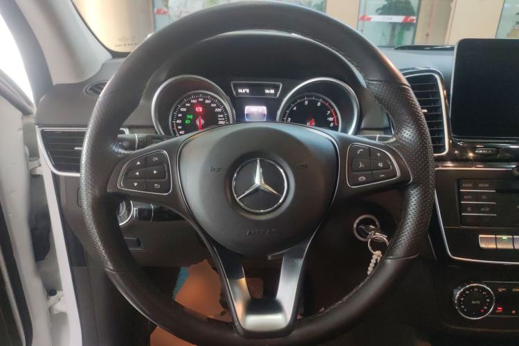 Used Mercedes-Benz GLE 2016 GLE 320 4MATIC Dynamic Edition Steering Wheel