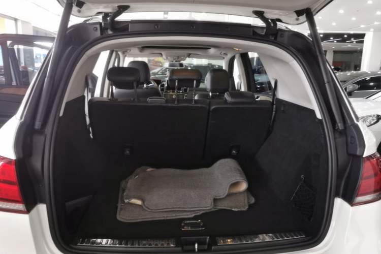 Used Mercedes-Benz GLE 2016 GLE 400 4MATIC Trunk