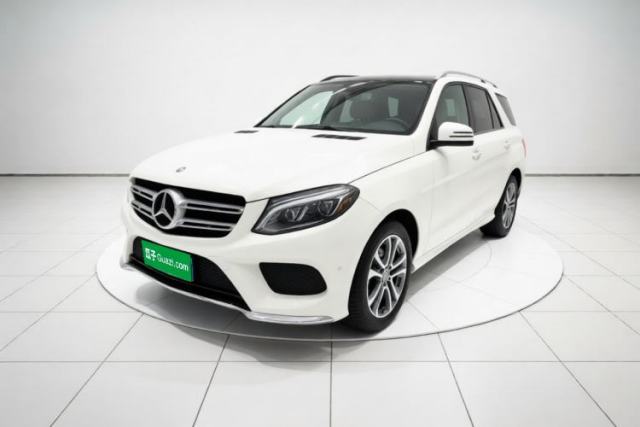 Ojetý Mercedes-Benz GLE 2016 GLE 320 4MATIC Dynamic Edition