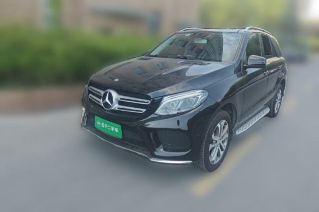 Ojetý Mercedes-Benz GLE 2017 GLE 320 4MATIC Dynamic Model