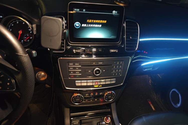 Used Mercedes-Benz GLE  Audio And AC Panel