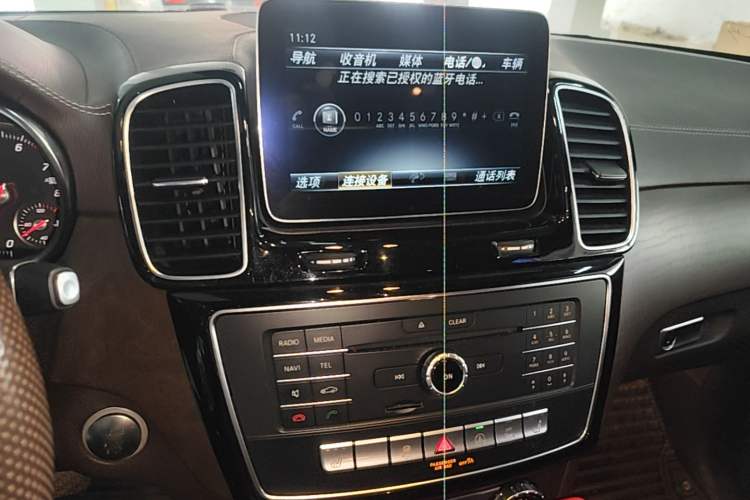 Used Mercedes-Benz GLE 2017 GLE 400 4MATIC Audio And AC Panel