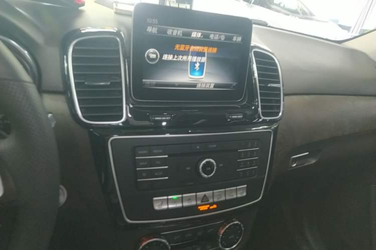Used Mercedes-Benz GLE 2017 GLE 320 4MATIC Dynamic Model Audio And AC Panel