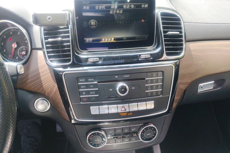 Used Mercedes-Benz GLE 2017 GLE 400 4MATIC Audio And AC Panel