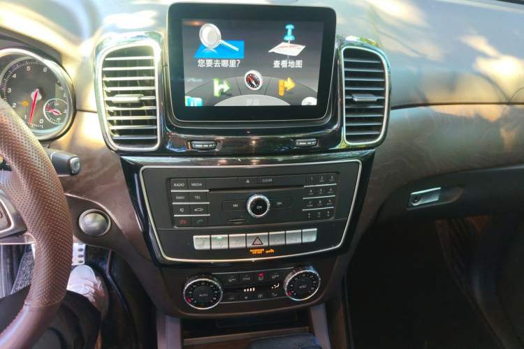 Used Mercedes-Benz GLE  Audio And AC Panel