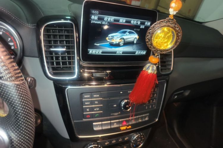 Used Mercedes-Benz GLE 2017 GLE 400 4MATIC Audio And AC Panel