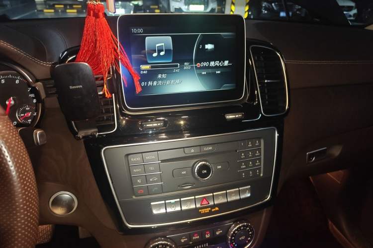 Used Mercedes-Benz GLE 2017 GLE 320 4MATIC Dynamic Model Audio And AC Panel