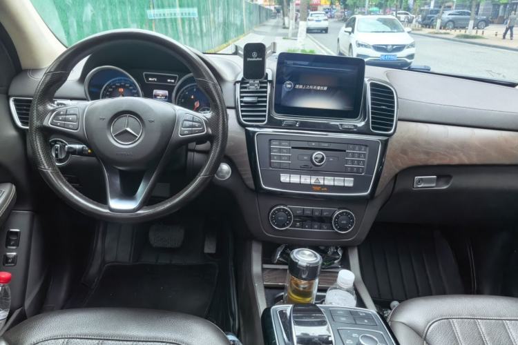 Used Mercedes-Benz GLE 2017 GLE 400 4MATIC Center Console