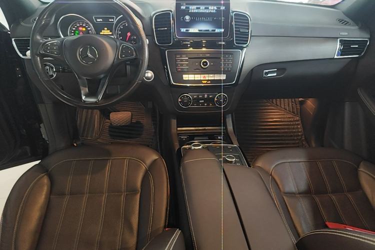 Used Mercedes-Benz GLE 2017 GLE 400 4MATIC Center Console