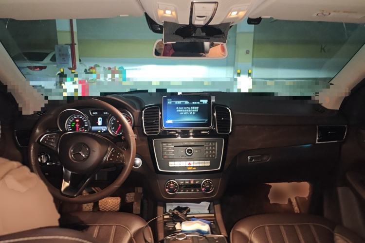 Used Mercedes-Benz GLE 2017 GLE 400 4MATIC Center Console