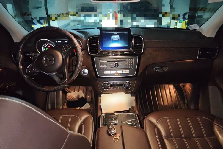 Used Mercedes-Benz GLE 2017 GLE 400 4MATIC Center Console