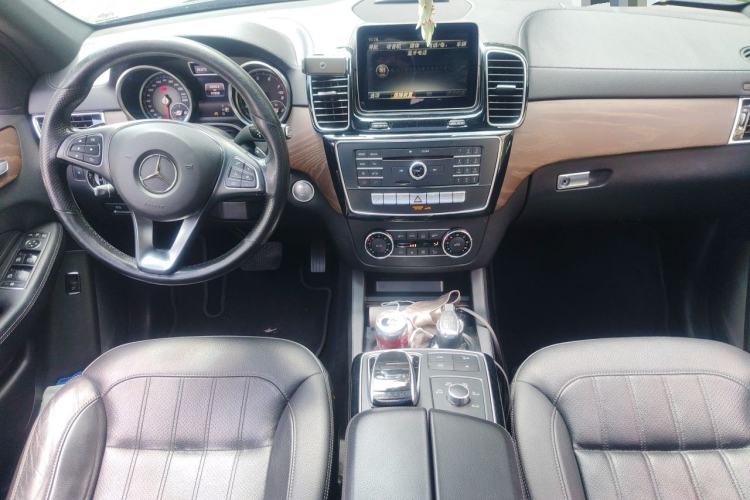 Used Mercedes-Benz GLE 2017 GLE 400 4MATIC Center Console