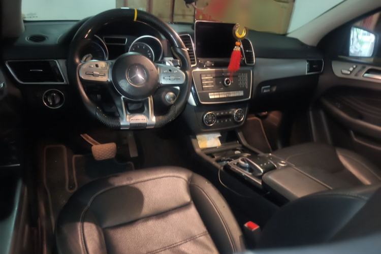 Used Mercedes-Benz GLE 2017 GLE 400 4MATIC Center Console