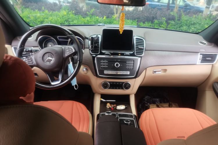 Used Mercedes-Benz GLE 2017 GLE 400 4MATIC Center Console