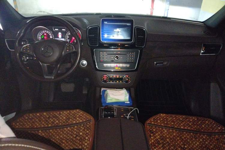 Used Mercedes-Benz GLE 2017 GLE 400 4MATIC Center Console
