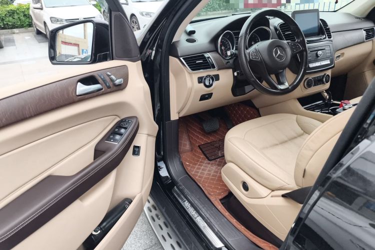 Used Mercedes-Benz GLE 2017 GLE 320 4MATIC Luxury Model Driver Seat