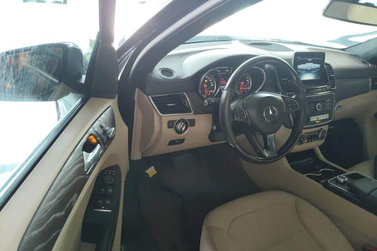Used Mercedes-Benz GLE 2017 GLE 320 4MATIC Dynamic Model Driver Seat