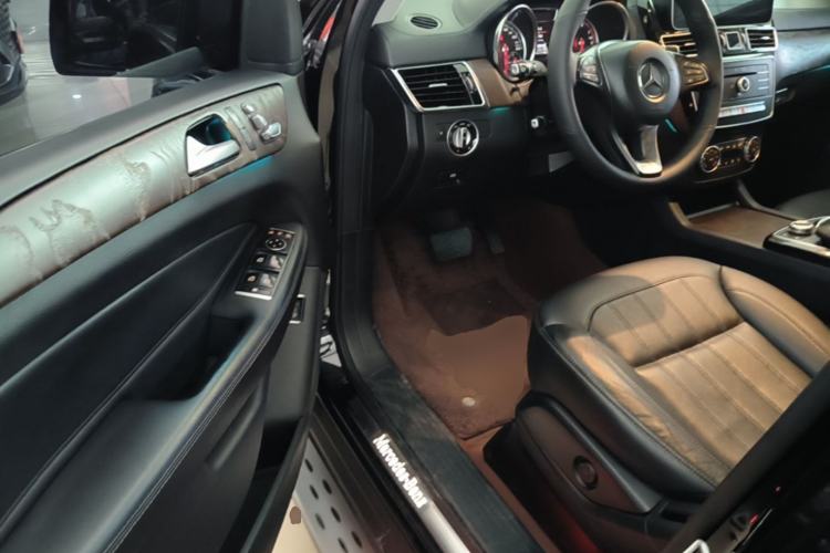 Used Mercedes-Benz GLE 2017 GLE 320 4MATIC Dynamic Model Driver Seat