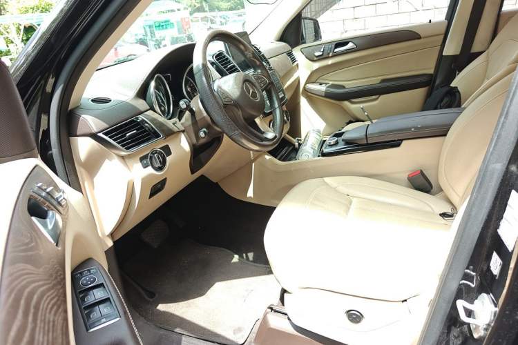 Used Mercedes-Benz GLE 2017 GLE 320 4MATIC Dynamic Model Driver Seat