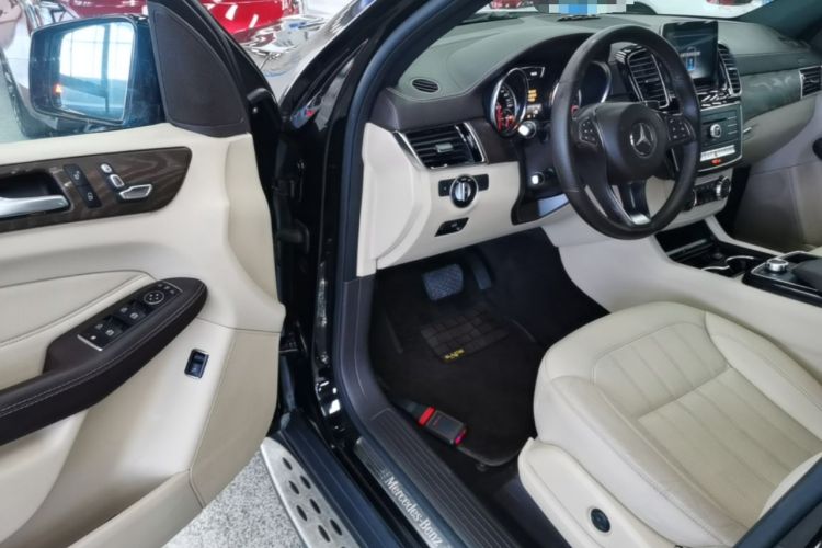 Used Mercedes-Benz GLE 2017 GLE 320 4MATIC Dynamic Model Driver Seat