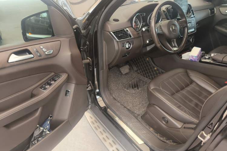 Used Mercedes-Benz GLE 2017 GLE 320 4MATIC Luxury Model Driver Seat