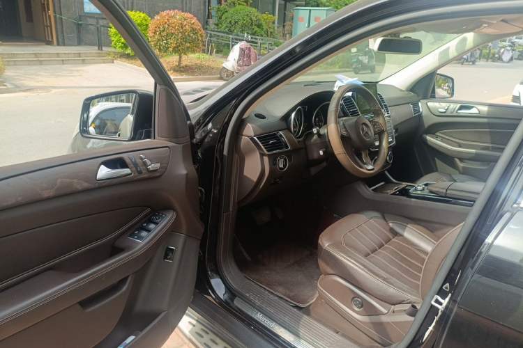 Used Mercedes-Benz GLE 2017 GLE 320 4MATIC Dynamic Model Driver Seat